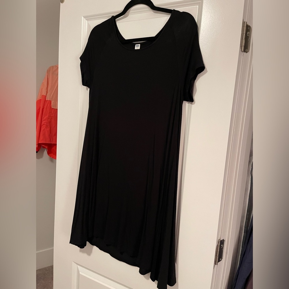 Old Navy Black T-Shirt Dress
